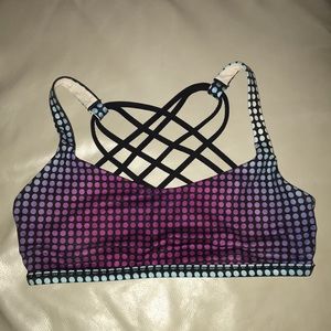 Lululemon Free to be sports bra